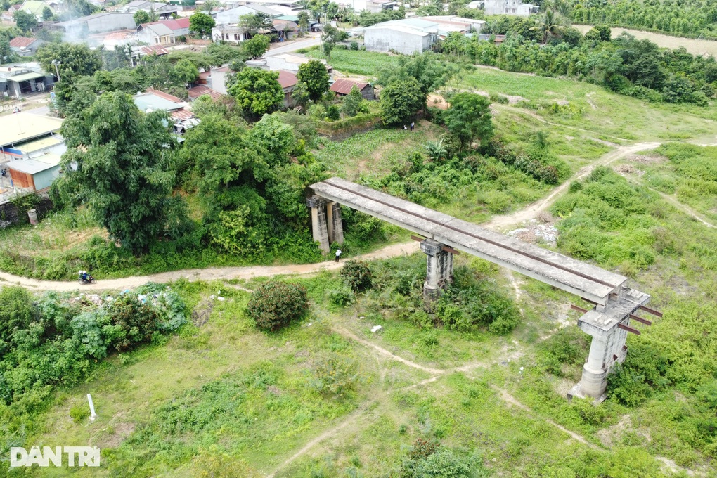Cây cầu bị lãng quên 23 năm: Hai tỉnh vẫn tranh luận giữ hay bỏ - 2 Cây cầu bị lãng quên 23 năm: Hai tỉnh vẫn tranh luận giữ hay bỏ - 2