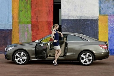 Mercedes E-Class Coupe thế hệ mới ra mắt