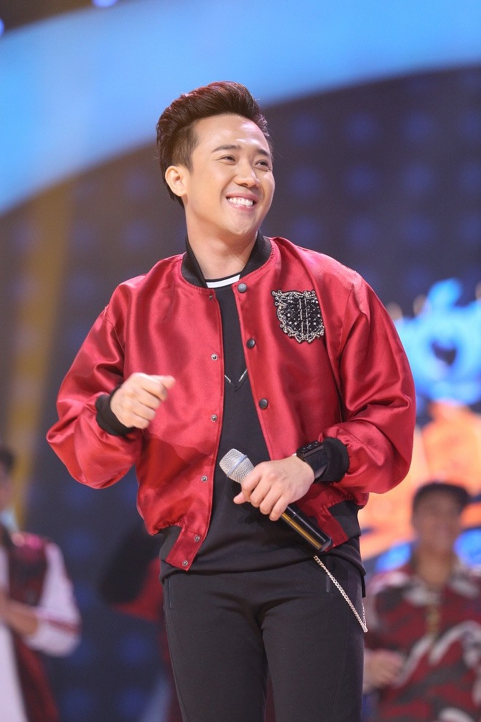 Top 5 MC nam thành công trong năm 2019 - 3 Top 5 MC nam thành công trong năm 2019 - 3