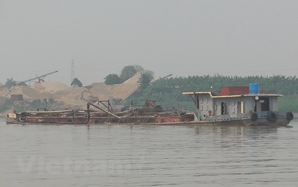 Vén màn hàng loạt sai phạm khai thác cát ở Hưng Yên - 1 Vén màn hàng loạt sai phạm khai thác cát ở Hưng Yên - 1