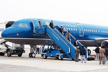 Vietnam Airlines hủy nhiều chuyến bay vì thời tiết