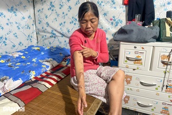 Người phụ nữ nghèo 13 năm bệnh nặng, mong được sống để báo hiếu mẹ