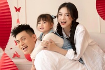 Salim và chồng thiếu gia: 15 năm là bạn, làm lễ cưới khi con gái 3 tuổi