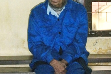 Cụ ông 82 tuổi lĩnh 8 năm tù vì hiếp dâm trẻ em