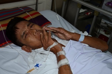 Số phận bi thảm của người đàn ông nhập viện chỉ đủ tiền mua 3 suất cơm "bụi"