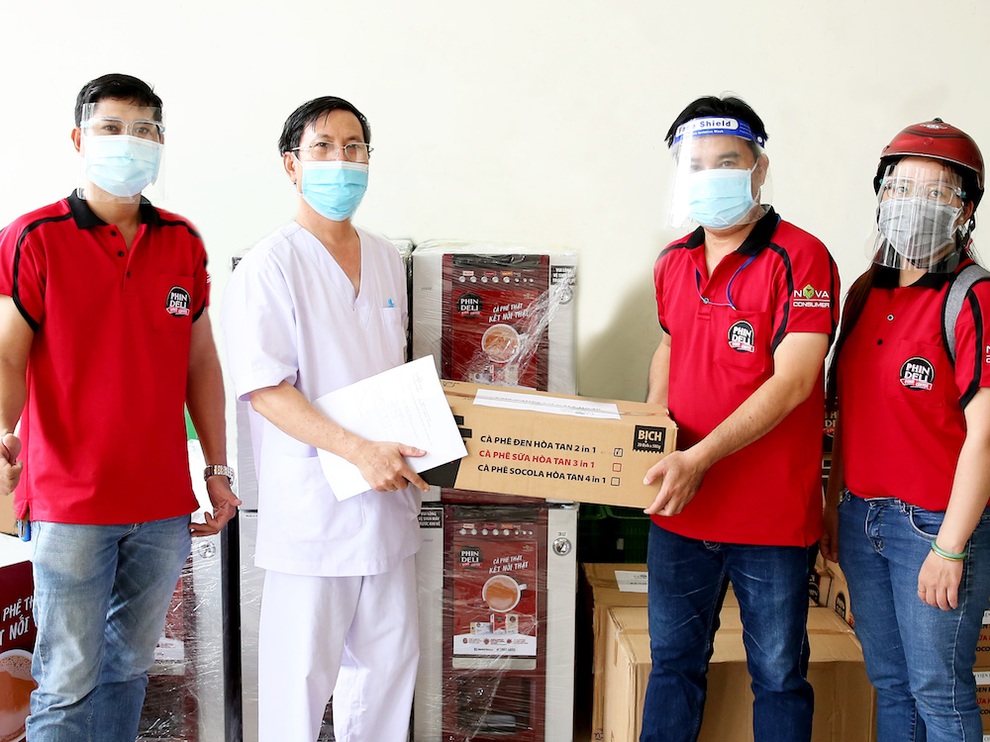 Kết nối cộng đồng bằng các hoạt động tiếp sức từ cà phê PhinDeli - 3 Kết nối cộng đồng bằng các hoạt động tiếp sức từ cà phê PhinDeli - 3