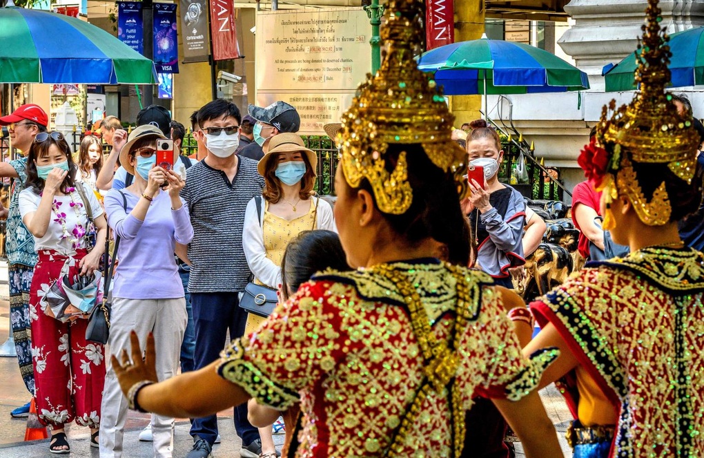 Nơi nào hưởng lợi đầu tiên và nhiều nhất khi khách Trung Quốc xuất ngoại? - 3 Nơi nào hưởng lợi đầu tiên và nhiều nhất khi khách Trung Quốc xuất ngoại? - 3