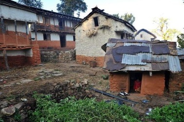 Ba mẹ con Nepal chết thảm vì hủ tục ngày "đèn đỏ"