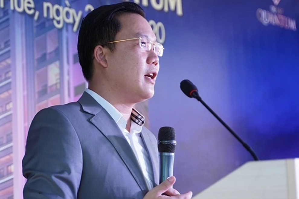 Khởi tố, bắt tạm giam Chủ tịch HĐQT Tập đoàn Khải Tín - 1 Khởi tố, bắt tạm giam Chủ tịch HĐQT Tập đoàn Khải Tín - 1