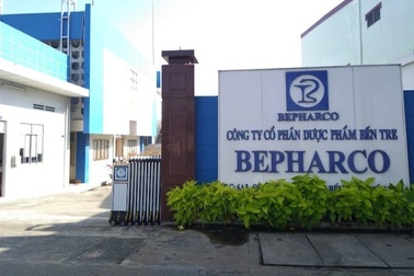 Con gái sinh năm 2002 của chủ tịch Nam A Bank làm sếp Dược phẩm Bến Tre