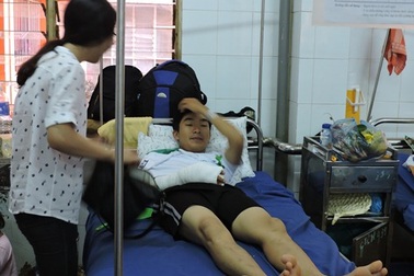 Gọi đồng bọn đến chém CSGT sau vi phạm, kẻ manh động sẽ chịu hình phạt nào?