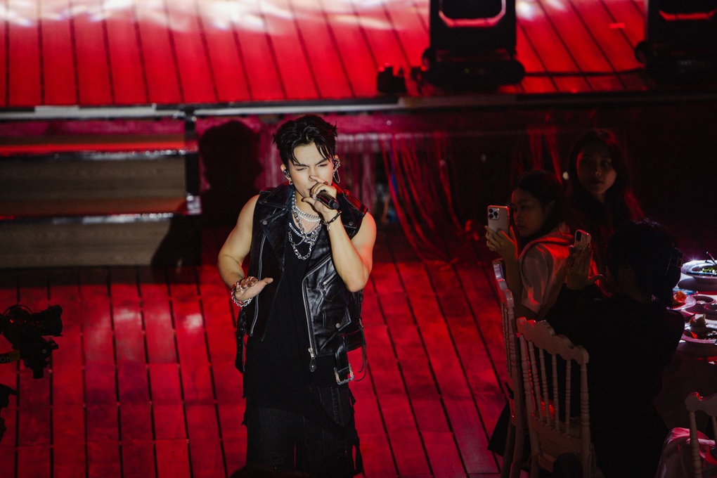 SOOBIN nhìn lại hành trình 15 năm, ghi nhớ câu nói của Touliver - 2