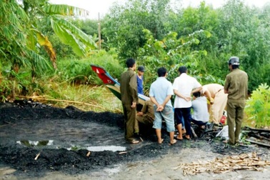 Hai vỏ máy đâm nhau, người đàn ông rơi xuống sông tử vong