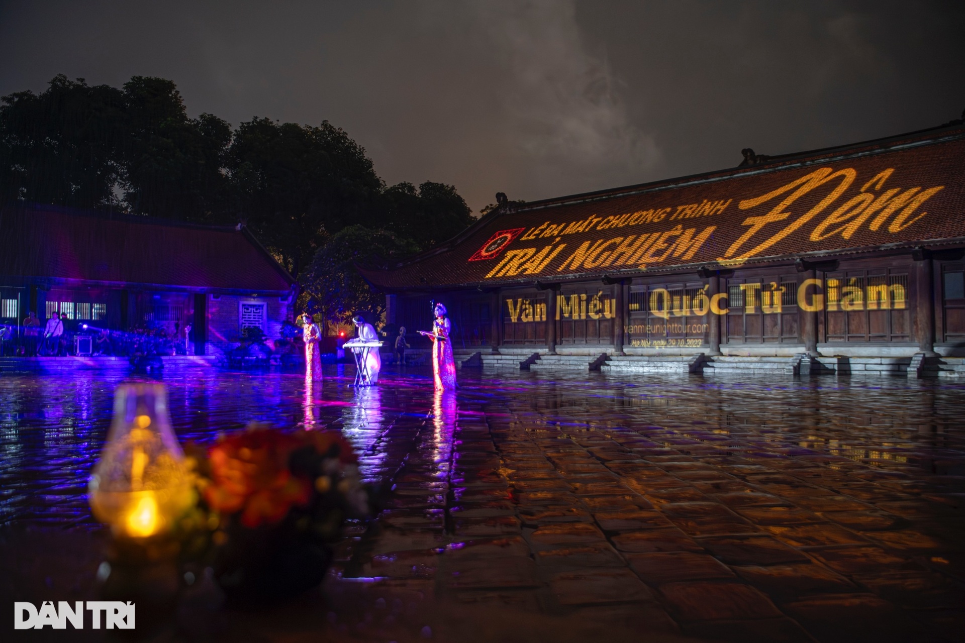 Văn Miếu - Quốc Tử Giám huyền ảo trong tour đêm Tinh hoa đạo học - 1 Văn Miếu - Quốc Tử Giám huyền ảo trong tour đêm Tinh hoa đạo học - 1