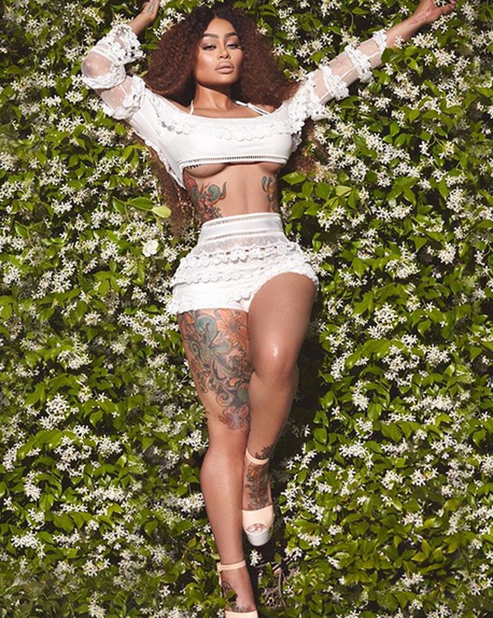 Thân hình kỳ lạ của vũ nữ thoát y Blac Chyna - 5 Thân hình kỳ lạ của vũ nữ thoát y Blac Chyna - 5