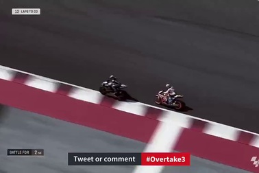 Dani Pedrosa đánh bại V.Rossi để về nhất chặng 13