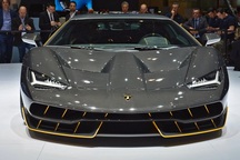 Lamborghini không từ bỏ động cơ V12