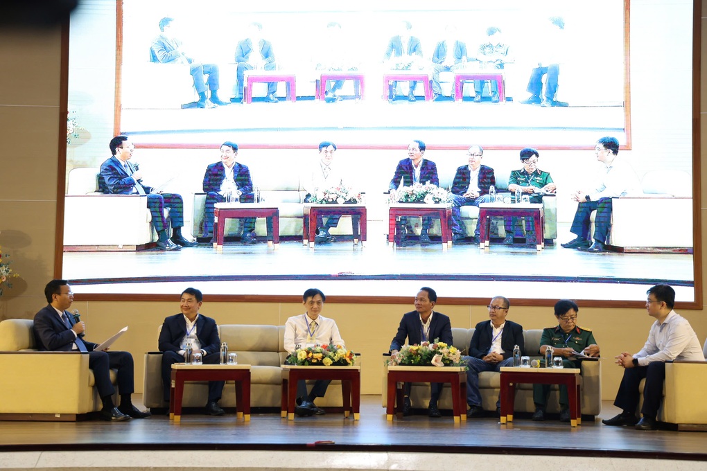 Scientific and technological information is a source of nourishment for scientists - 3 Thông tin khoa học và công nghệ là nguồn dưỡng chất cho các nhà khoa học - 3