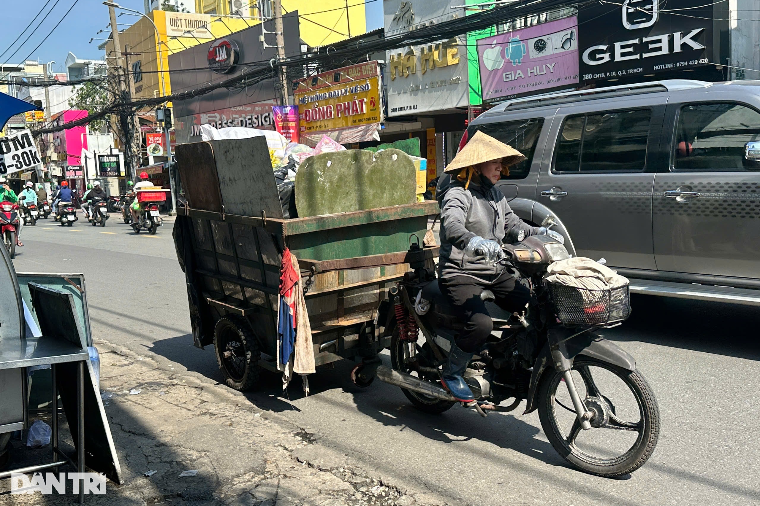 Người dân TPHCM băn khoăn khi áp dụng phí thu gom rác theo khối lượng - 3 Người dân TPHCM băn khoăn khi áp dụng phí thu gom rác theo khối lượng - 3