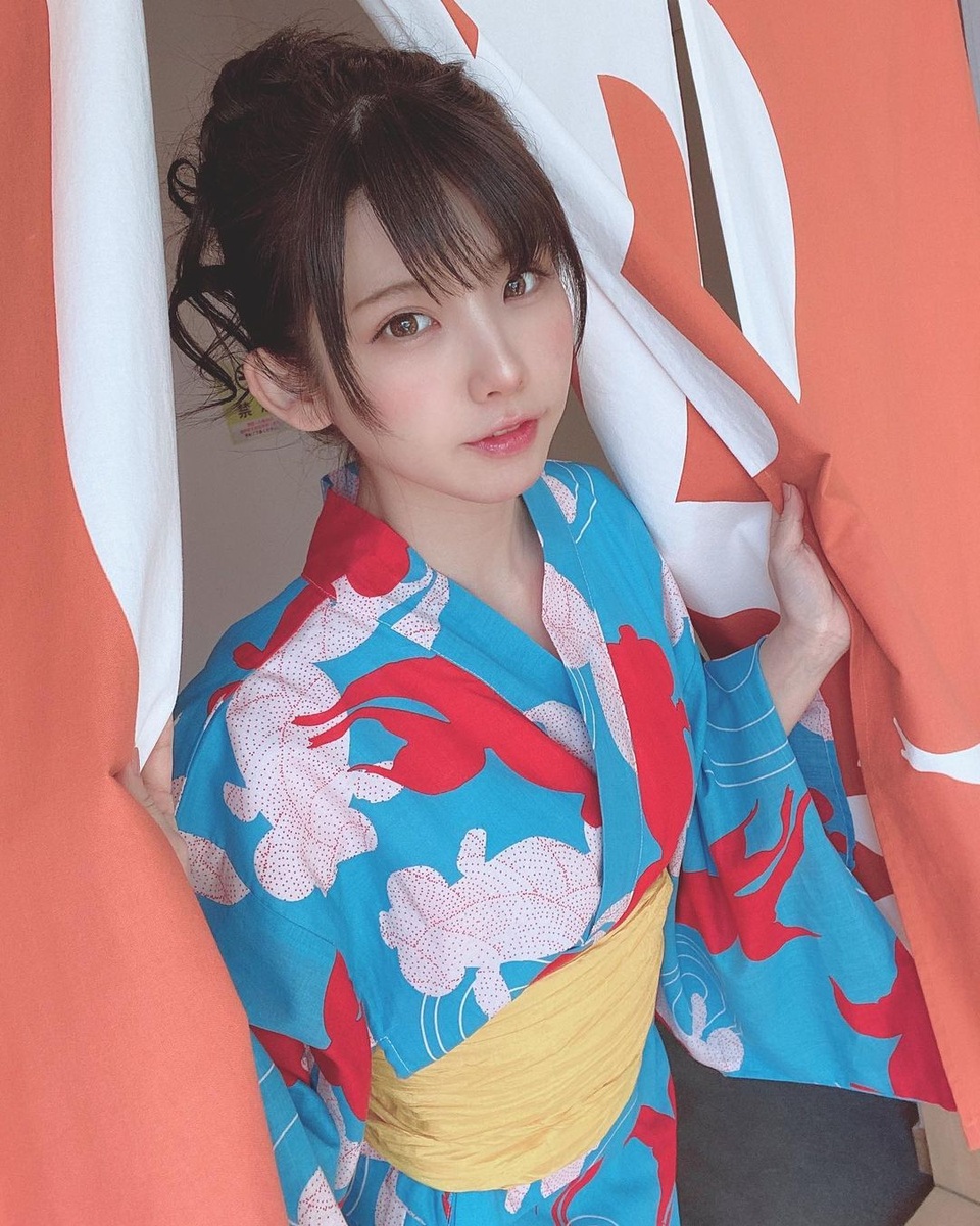Mỹ nhân cosplay Nhật Bản khoe dáng nuột nà, quyến rũ mọi ánh nhìn - 14 Mỹ nhân cosplay Nhật Bản khoe dáng nuột nà, quyến rũ mọi ánh nhìn - 14