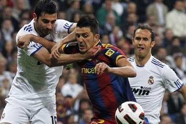 Barcelona muốn chiêu mộ cầu thủ của Real Madrid