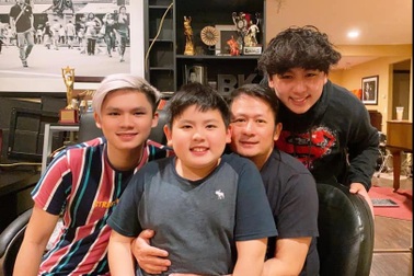 Gia đình Bằng Kiều hơn một năm bị chia cách bởi dịch bệnh