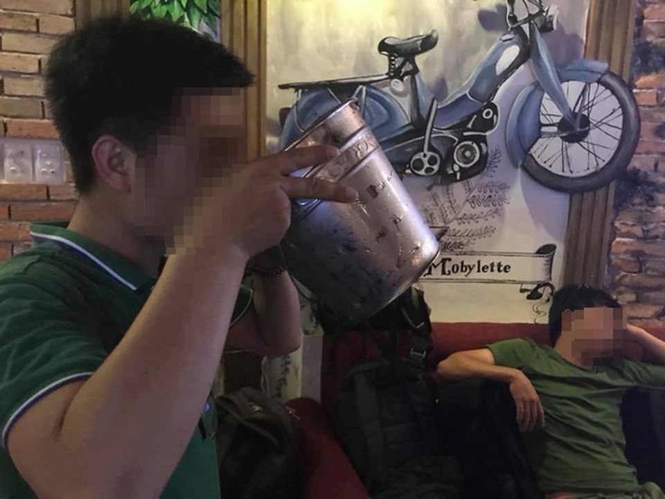 Bị đuổi khỏi bàn tiệc vì cản bạn trai nhậu, cô gái tính hủy hôn - 1 Bị đuổi khỏi bàn tiệc vì cản bạn trai nhậu, cô gái tính hủy hôn - 1