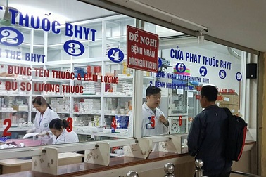 Đấu thầu thuốc bệnh viện: Nên tập trung hay tự chủ?