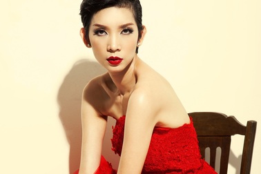 Xuân Lan tiết lộ về "góc tối" của nghề và chuyện cấm học trò đi... tiếp khách