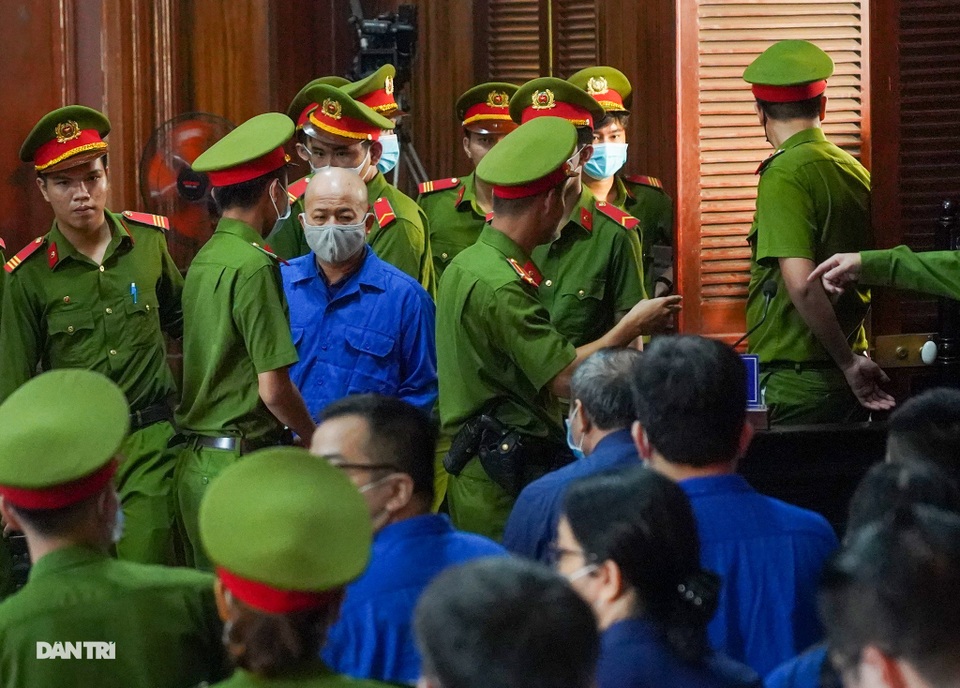 Ông Đinh La Thăng không nhớ một số mốc thời gian - 5 Ông Đinh La Thăng không nhớ một số mốc thời gian - 5