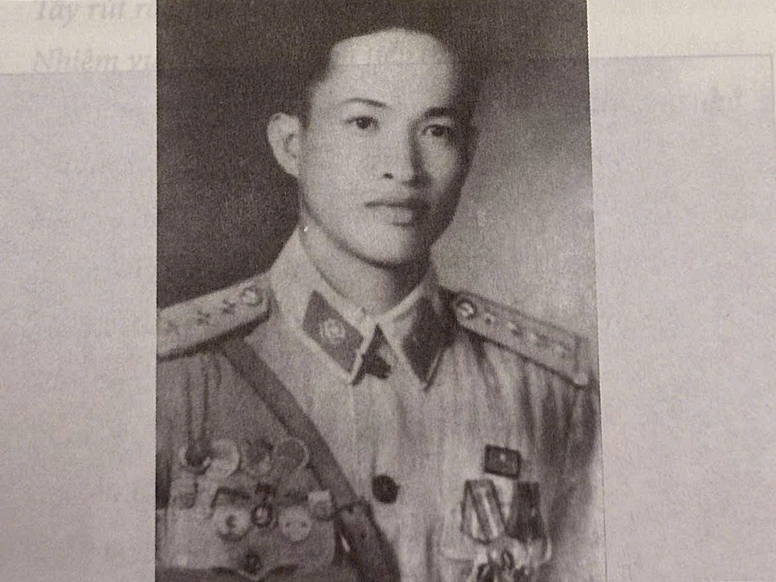Biệt tích 28 năm Đại tá tình báo Tư Cang bất ngờ về nhà đúng ngày 30/4/1975 - 4 Biệt tích 28 năm Đại tá tình báo Tư Cang bất ngờ về nhà đúng ngày 30/4/1975 - 4