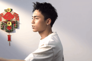 Mono về quê ăn Tết: Giữ ghế cho bố lau đèn, nói gì khi bị hối lấy vợ?