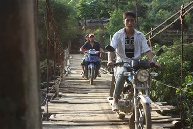 Sau vụ lật cầu thảm khốc, người dân Chu Va vẫn chờ cầu mới