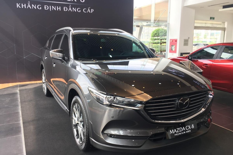 Cuối năm, xe sang giảm sốc gần 1 tỷ đồng - 3 Cuối năm, xe sang giảm sốc gần 1 tỷ đồng - 3