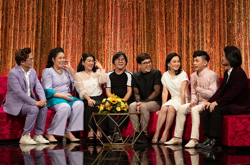 NSND Hồng Vân bật khóc khi chưa từng nói lời cảm ơn với đàn anh Thành Lộc - 6 NSND Hồng Vân bật khóc khi chưa từng nói lời cảm ơn với đàn anh Thành Lộc - 6