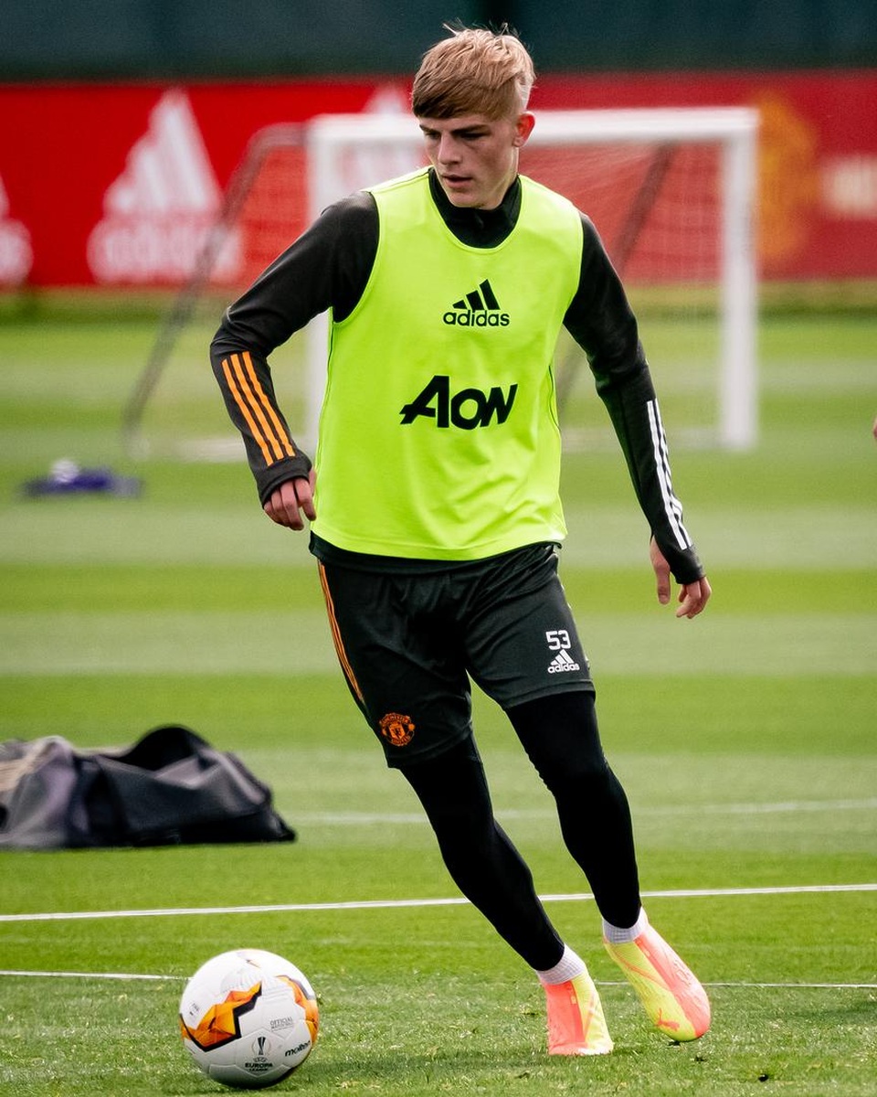Man Utd luyện công chuẩn bị trở lại Europa League - 11 Man Utd luyện công chuẩn bị trở lại Europa League - 11