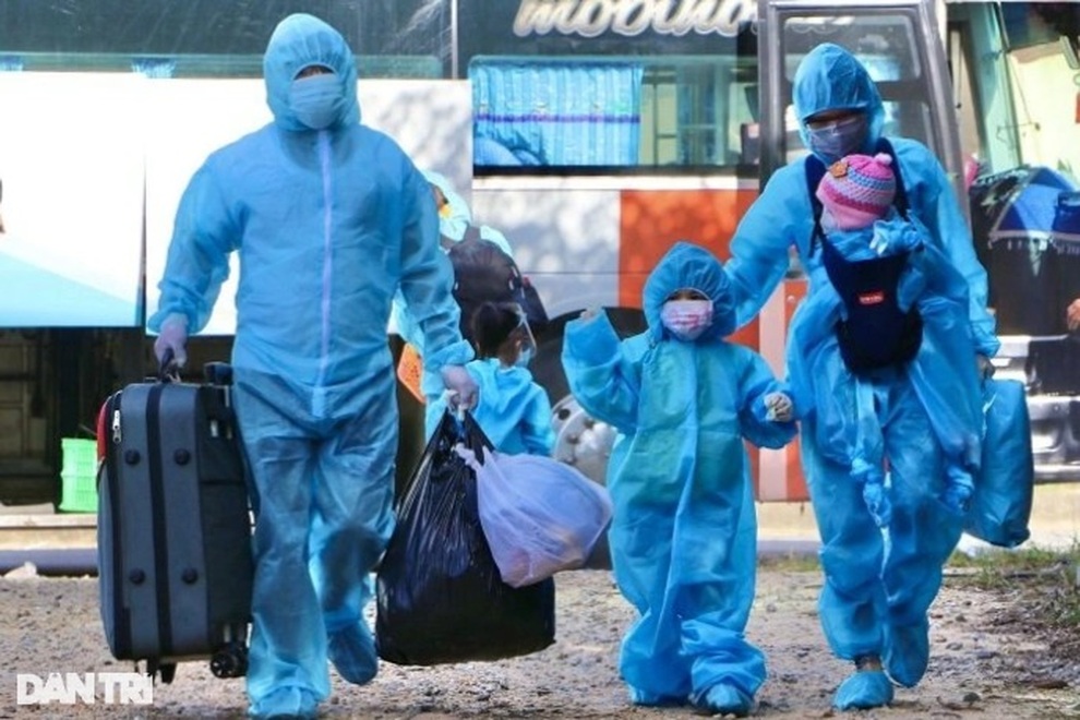 Người ở vùng dịch đã tiêm 2 mũi vắc xin không phải cách ly tập trung - 1 Người ở vùng dịch đã tiêm 2 mũi vắc xin không phải cách ly tập trung - 1