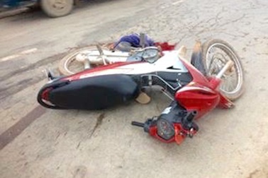 Thiếu nữ 16 tuổi tử nạn trên đường đi bán hàng Tết