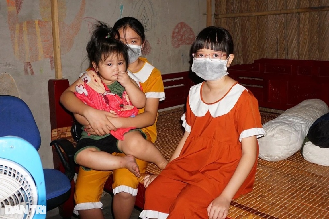 Nước mắt góa phụ nghèo mong 3 con thơ không còn phải lả đi vì đói - 2 Nước mắt góa phụ nghèo mong 3 con thơ không còn phải lả đi vì đói - 2