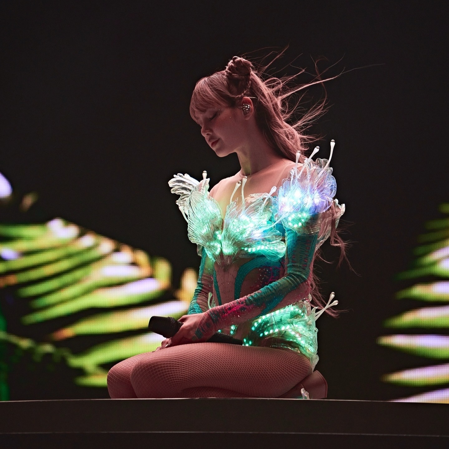 Bất chấp lời chê vũ đạo khiêu khích, Lisa vẫn thắng lớn tại Coachella 2025 - 2