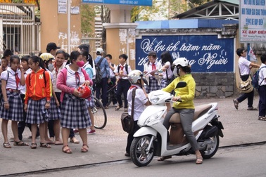 Lại lo “quá tải” tuyển sinh vào lớp 1 vào "trường điểm"