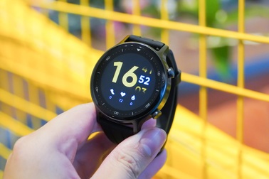 Đánh giá Realme Watch S: nhiều tính năng, không hỗ trợ nghe gọi