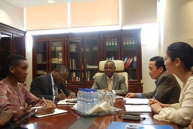 Tuyển chọn ứng viên học tiếng Bồ Đào Nha làm chuyên gia giáo dục