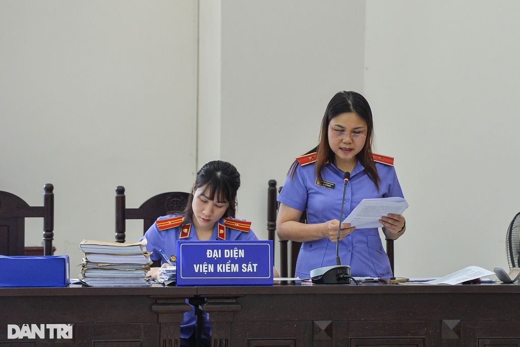 Cựu Tổng giám đốc VEC được đề nghị giảm án còn 36 tháng tù treo - 1 Cựu Tổng giám đốc VEC được đề nghị giảm án còn 36 tháng tù treo - 1