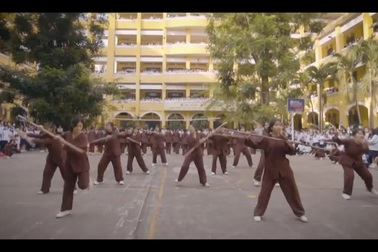 Tiết mục Flashmob về sử Việt của học sinh phổ thông