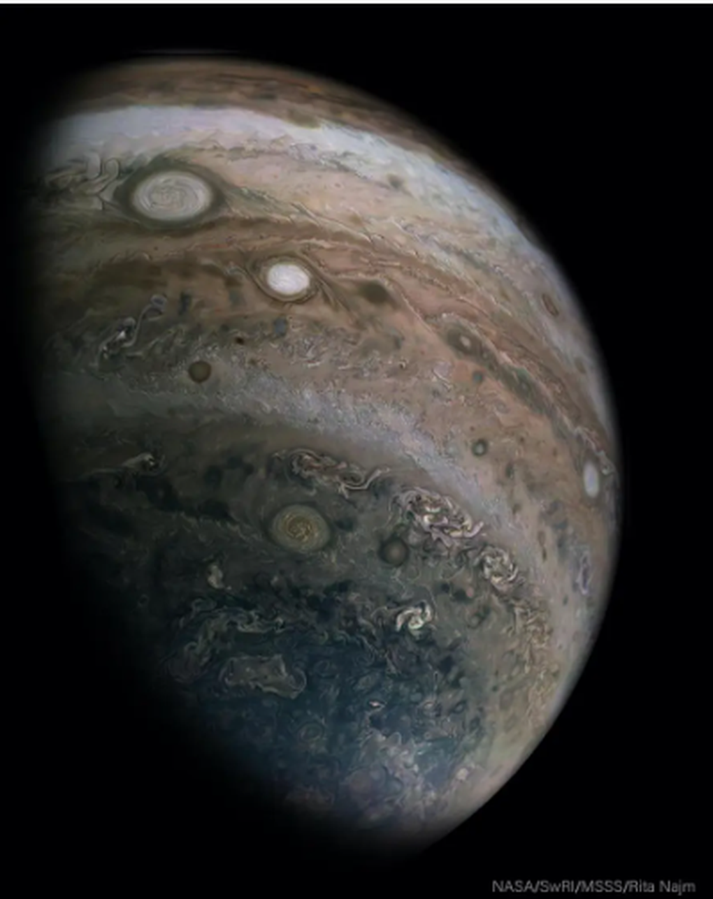 Những bức ảnh kỳ thú của sao Mộc lần đầu tiên được công bố - 2