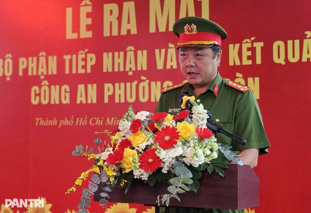 Đại tá Nguyễn Đình Dương: Không để người dân đi lại nhiều, hồ sơ trễ hẹn - 1 Đại tá Nguyễn Đình Dương: Không để người dân đi lại nhiều, hồ sơ trễ hẹn - 1