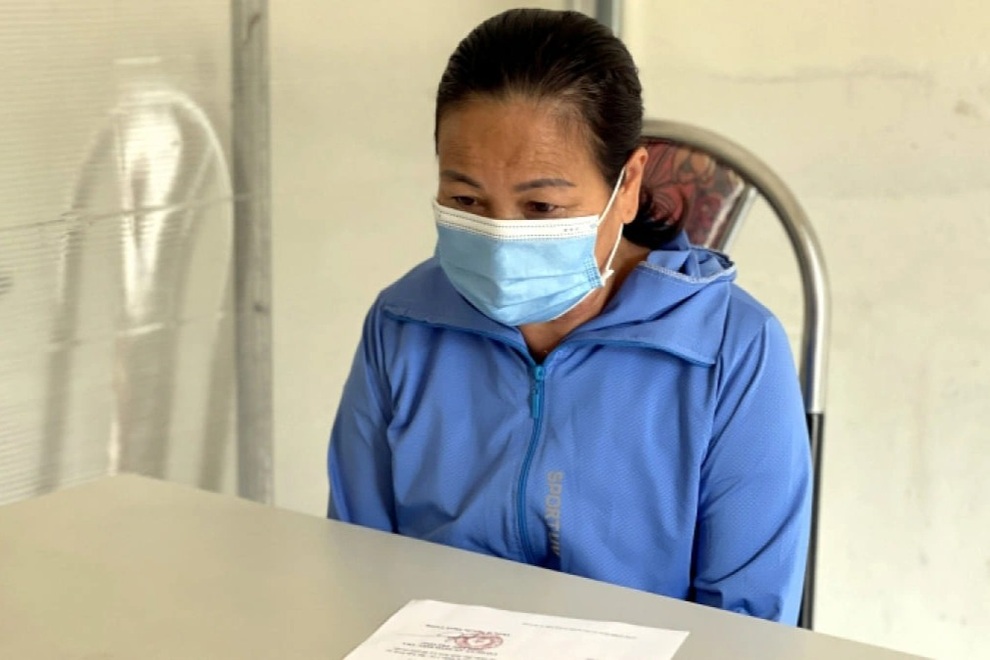Khởi tố thêm tội lừa đảo với nữ quái làm giả con dấu, chiếm đoạt hơn 5 tỷ - 1 Khởi tố thêm tội lừa đảo với nữ quái làm giả con dấu, chiếm đoạt hơn 5 tỷ - 1