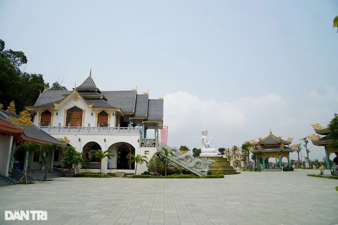 Chiêm ngưỡng không gian thanh tịnh của ngôi chùa nơi làng biển xứ Thanh - 4 Chiêm ngưỡng không gian thanh tịnh của ngôi chùa nơi làng biển xứ Thanh - 4