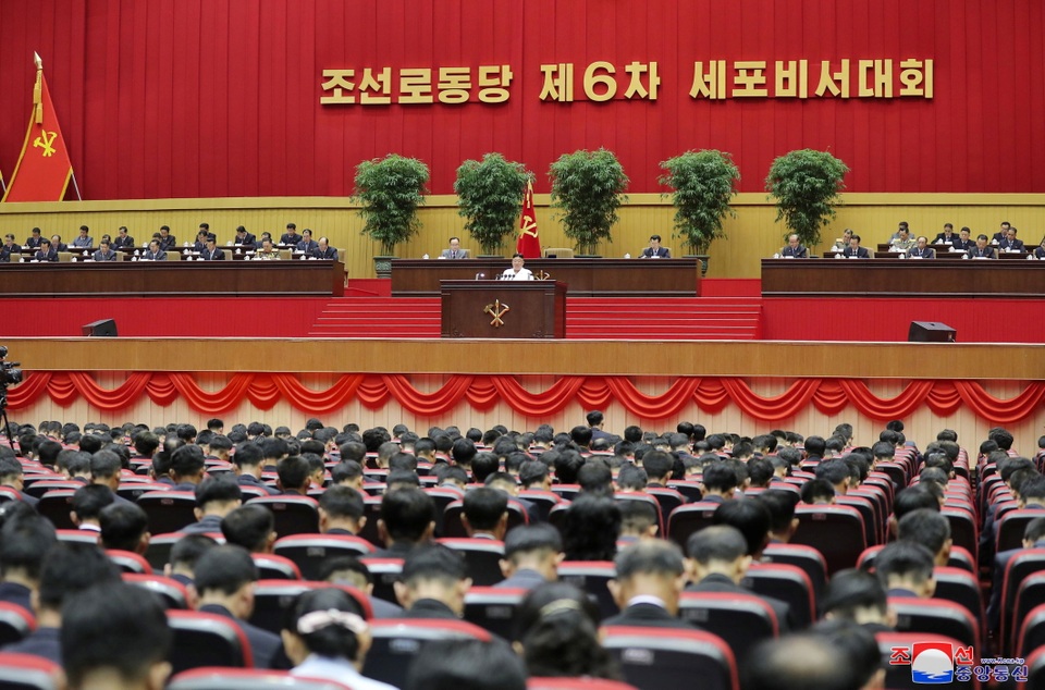 Ông Kim Jong-un: Triều Tiên đang đối mặt tình hình tồi tệ nhất - 8 Ông Kim Jong-un: Triều Tiên đang đối mặt tình hình tồi tệ nhất - 8